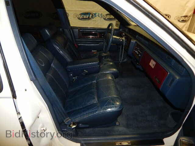1989 CADILLAC DEVILLE - VIN: 1G6CD5157K4214524 - Photo 5
