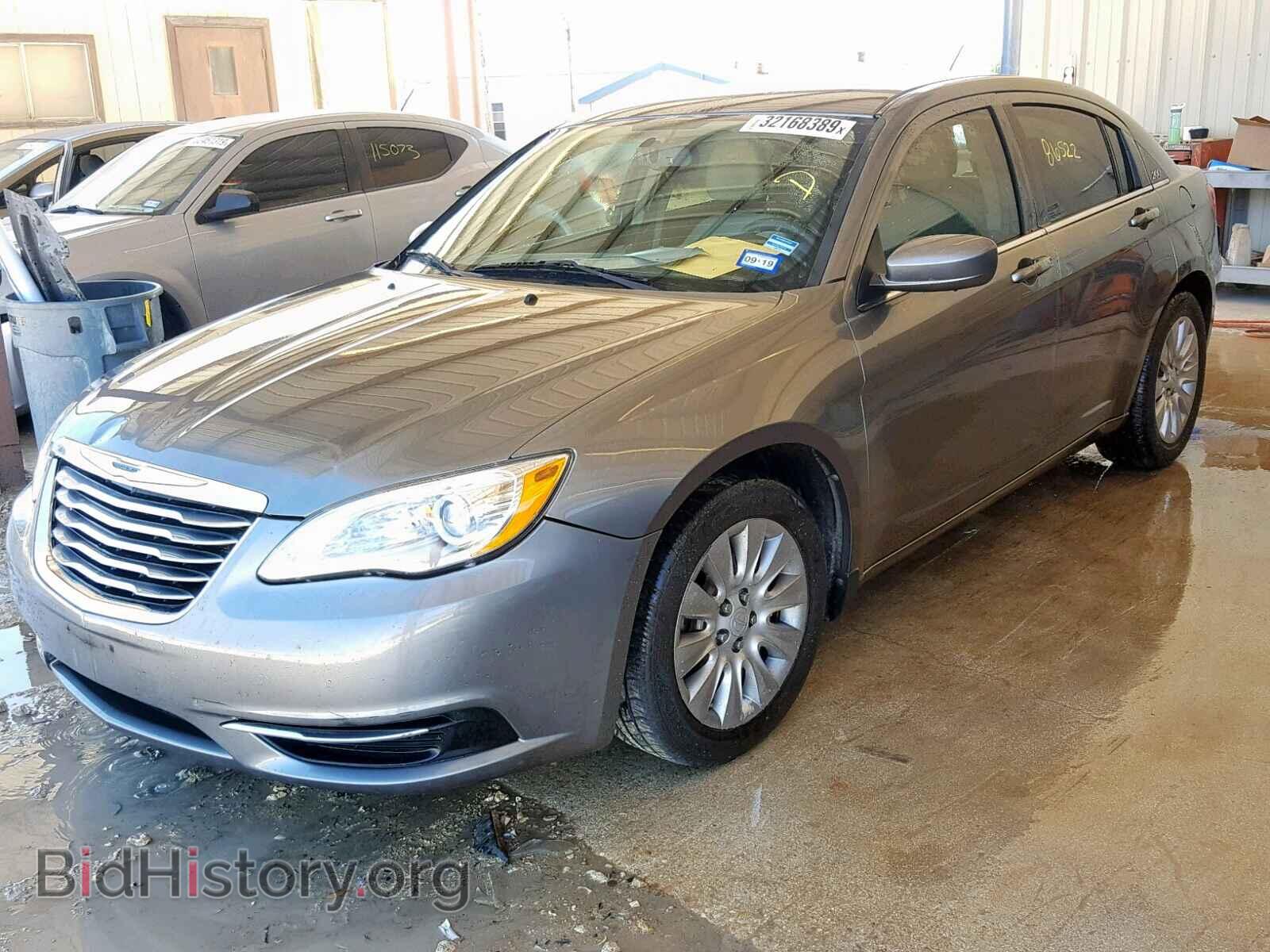 2013 CHRYSLER 200 - VIN: 1C3CCBAB1DN597155 - Photo 2