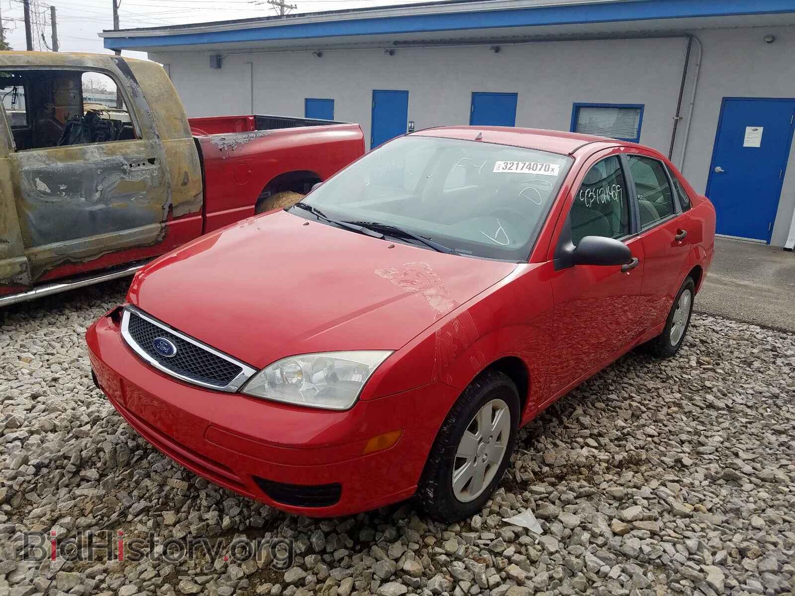 2007 FORD FOCUS - VIN: 1FAFP34N07W100870 - Фото 2
