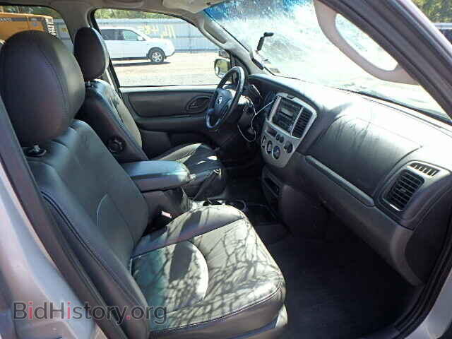 2004 MAZDA TRIBUTE - VIN: 4F2CZ06104KM10956 - Фото 5