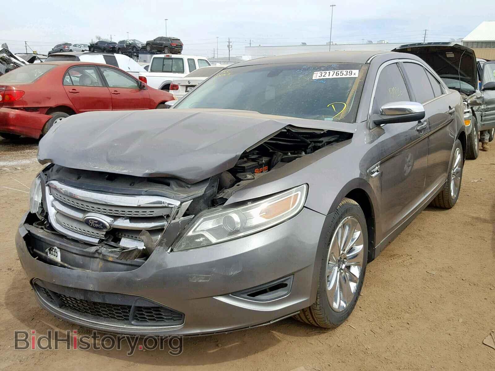 2011 FORD TAURUS - VIN: 1FAHP2FW0BG120564 - Фото 2