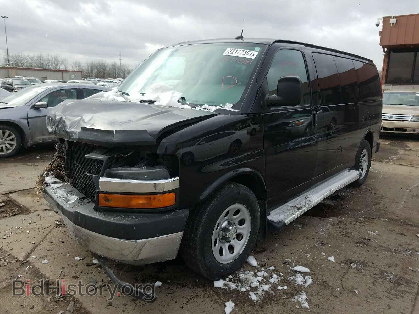 2011 CHEVROLET EXPRESS - VIN: 1GNSGCF40B1141459 - Фото 2