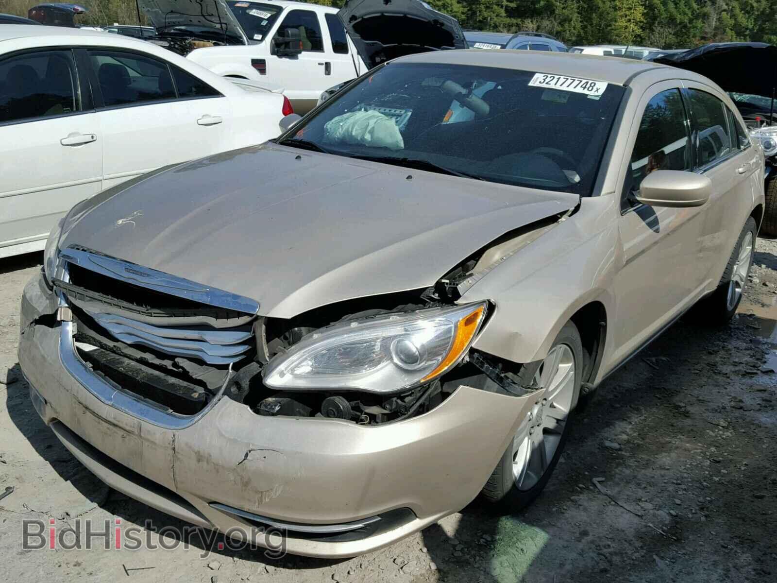 2013 CHRYSLER 200 - VIN: 1C3CCBBB6DN765337 - Фото 2