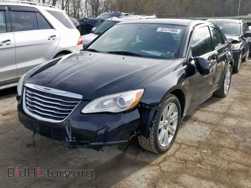 2012 Chrysler 200 (VIN 1C3CCBAB7CN318550) — фото 2 из 10