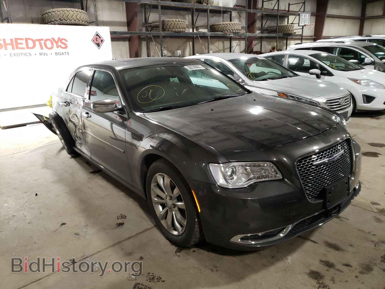 Фотография 2C3CCAKG8KH667261 - CHRYSLER 300 2019
