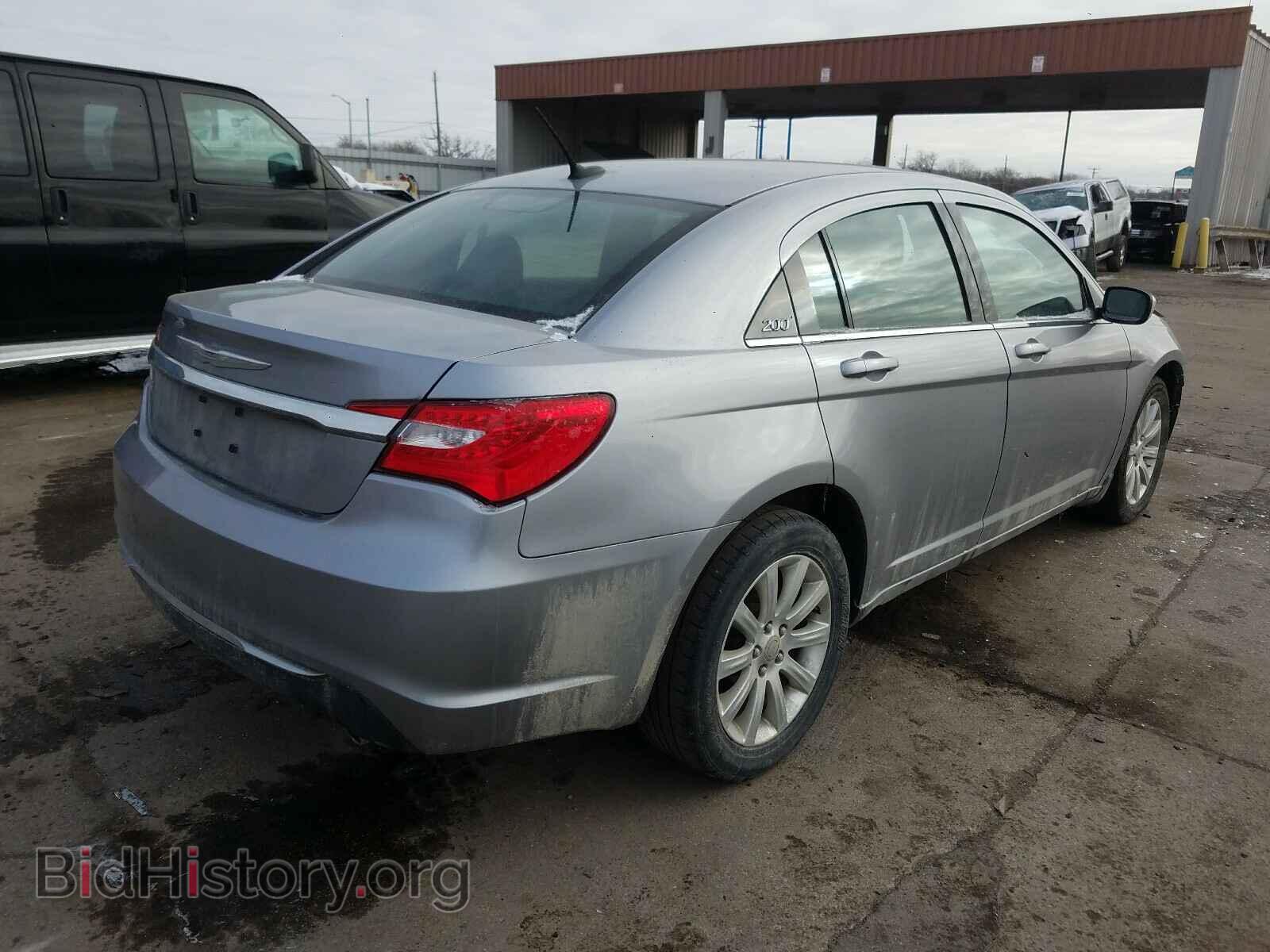 2013 CHRYSLER 200 - VIN: 1C3CCBBG6DN556207 - Фото 4