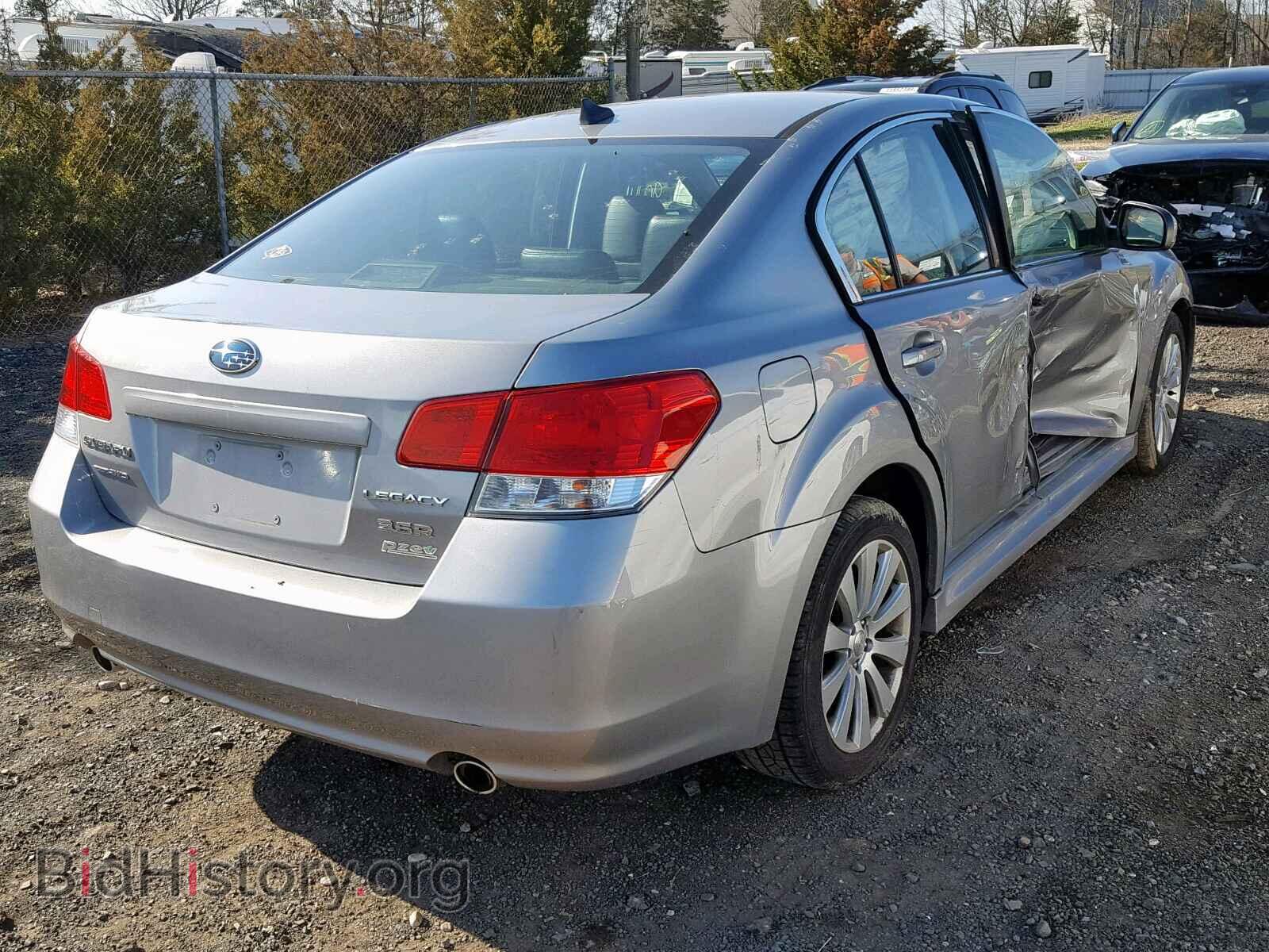 2011 SUBARU LEGACY - VIN: 4S3BMDK67B2219650 - Фото 4