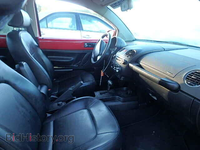 2010 VOLKSWAGEN BEETLE - VIN: 3VWPG3AGXAM010764 - Фото 5