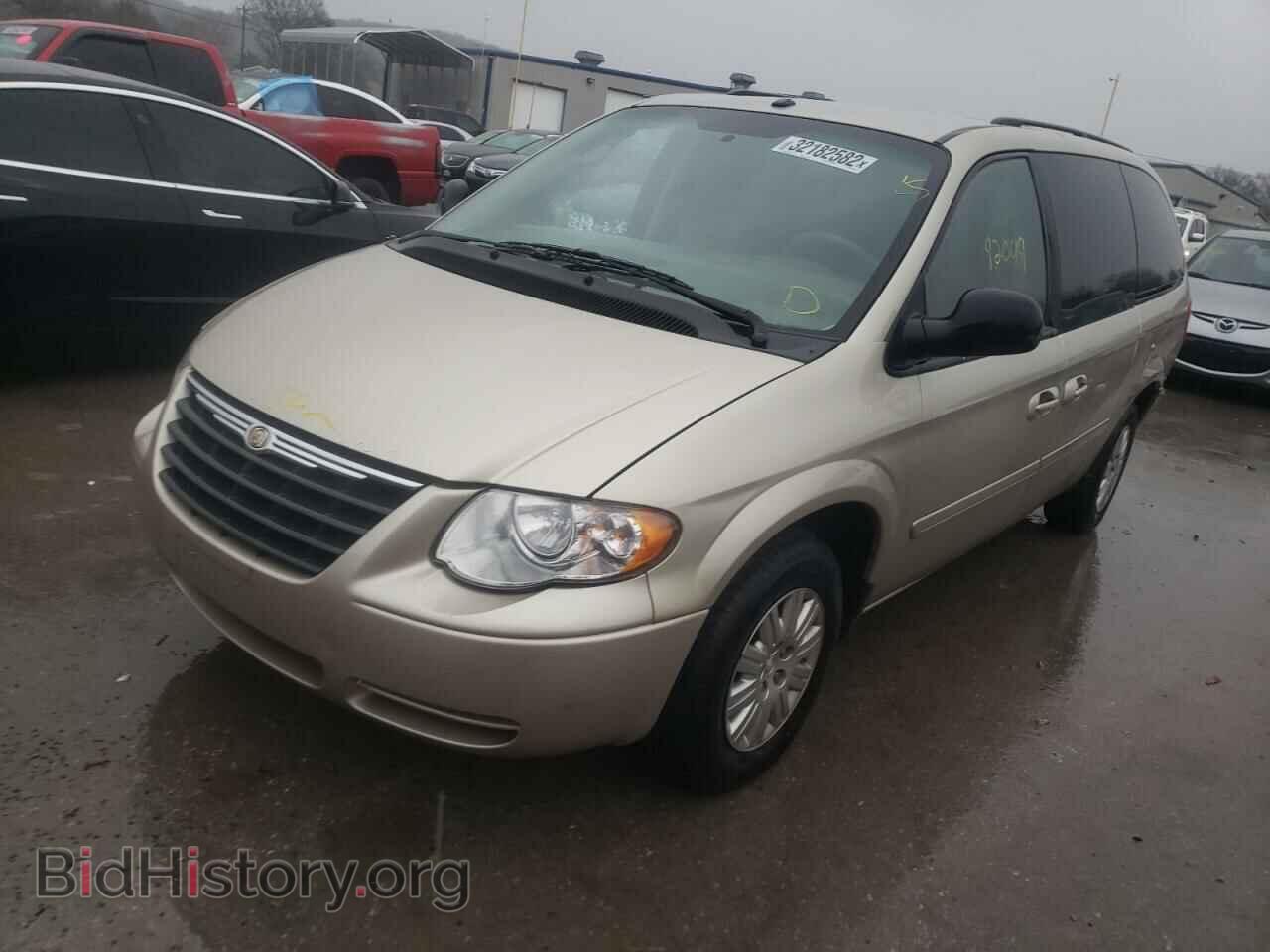2007 CHRYSLER MINIVAN - VIN: 1A4GP44R57B190624 - Фото 2