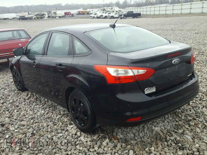 2014 Ford FOCUS (VIN 1FADP3E28EL127745) — фото 3 из 10