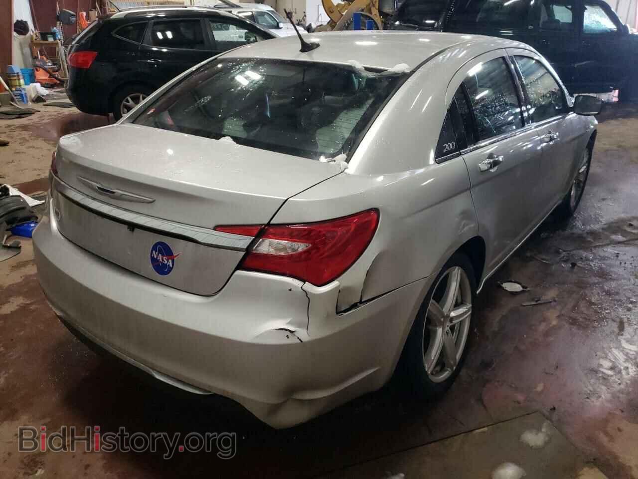 2012 CHRYSLER 200 - VIN: 1C3CCBCG5CN158855 - Фото 4