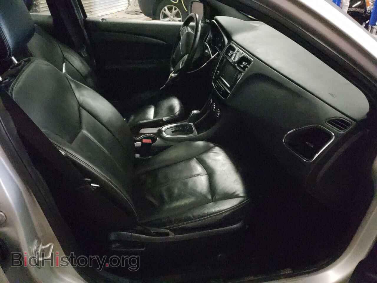 2012 CHRYSLER 200 - VIN: 1C3CCBCG5CN158855 - Фото 5