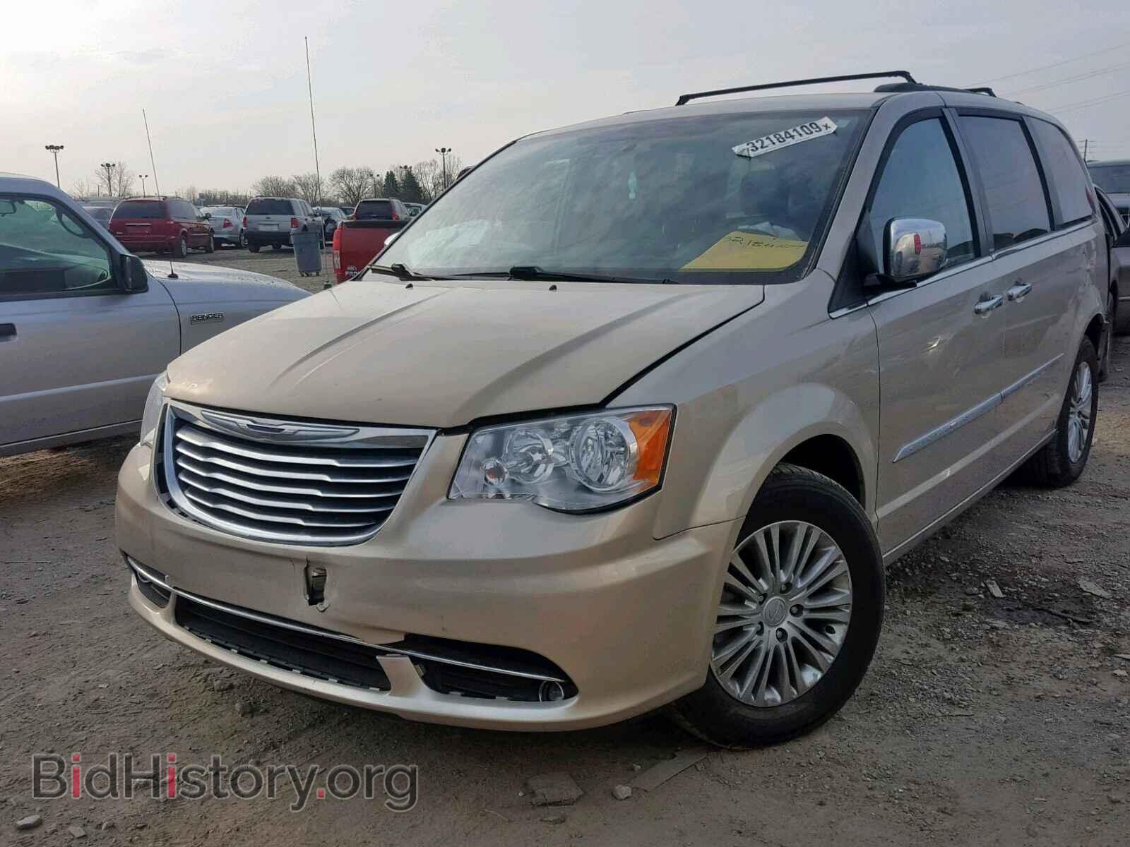2013 CHRYSLER TOWN & COU - VIN: 2C4RC1CG9DR645805 - Фото 2
