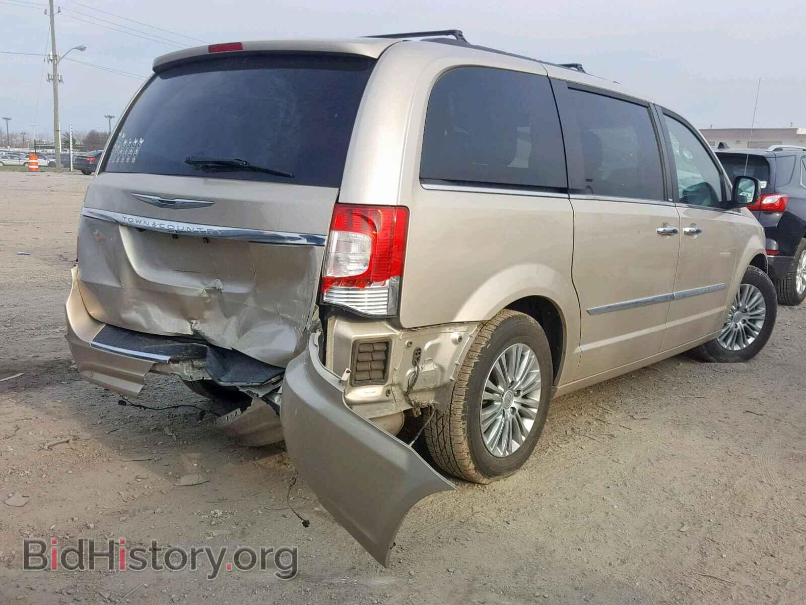 2013 CHRYSLER TOWN & COU - VIN: 2C4RC1CG9DR645805 - Фото 4