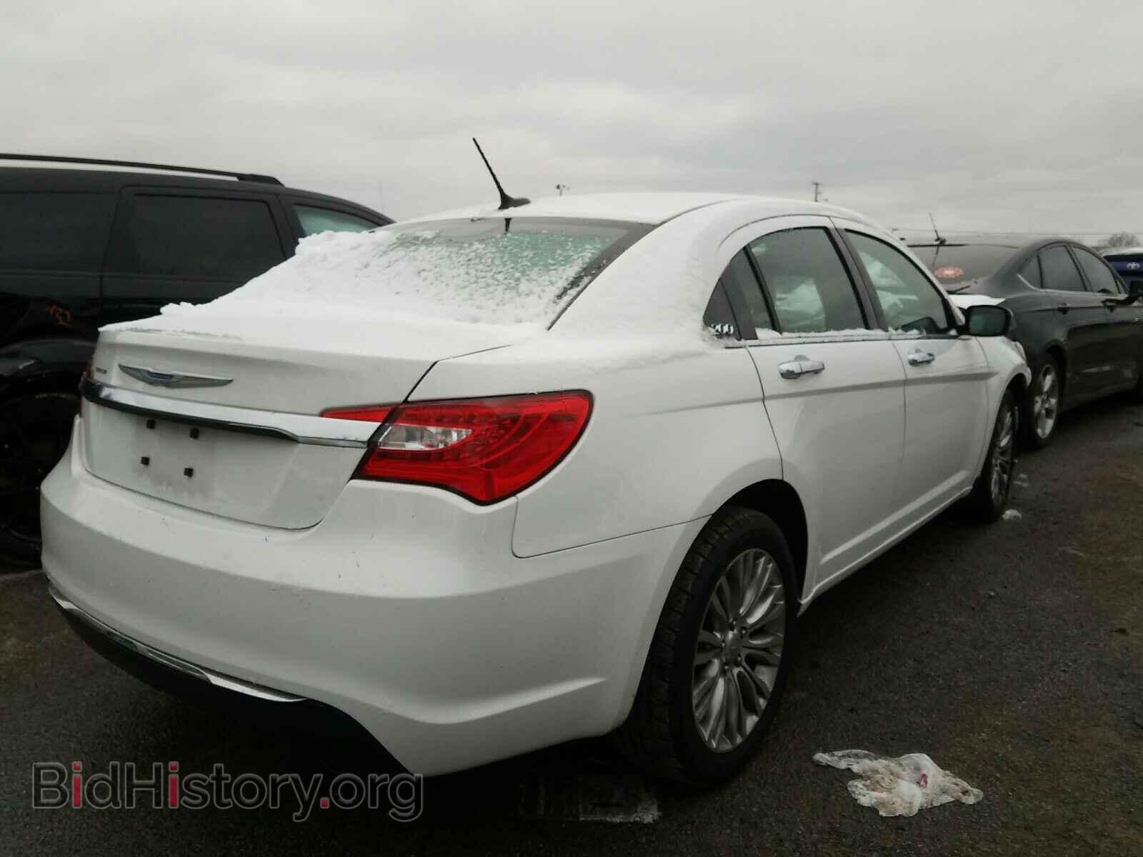 2012 CHRYSLER 200 - VIN: 1C3CCBCG2CN233673 - Фото 4