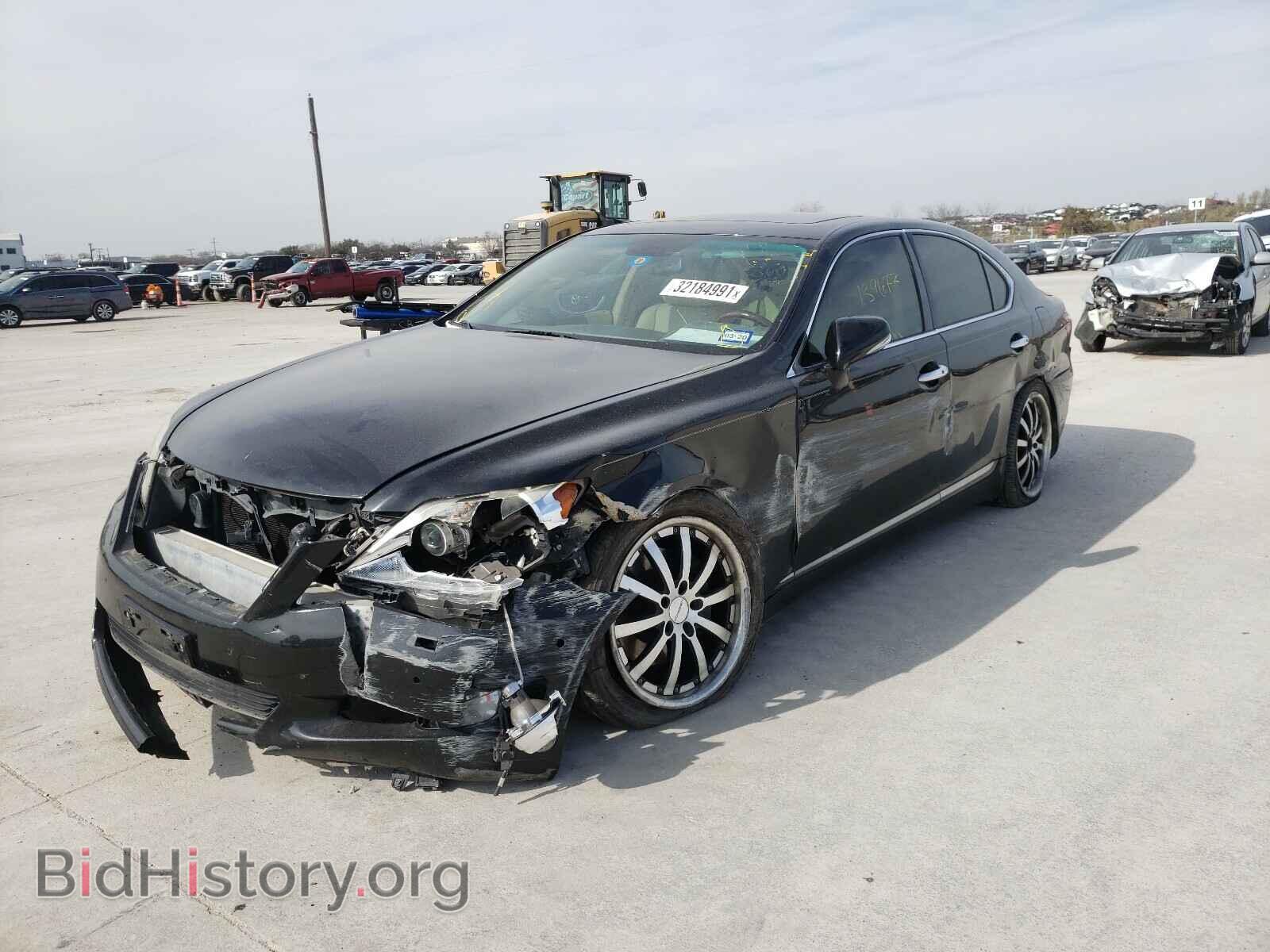 2011 LEXUS LS460 - VIN: JTHBL5EF8B5107893 - Фото 2