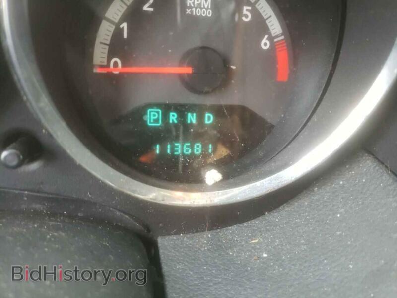 2010 Dodge CALIBER (VIN 1B3CB4HA0AD534123) — фото 8 из 10