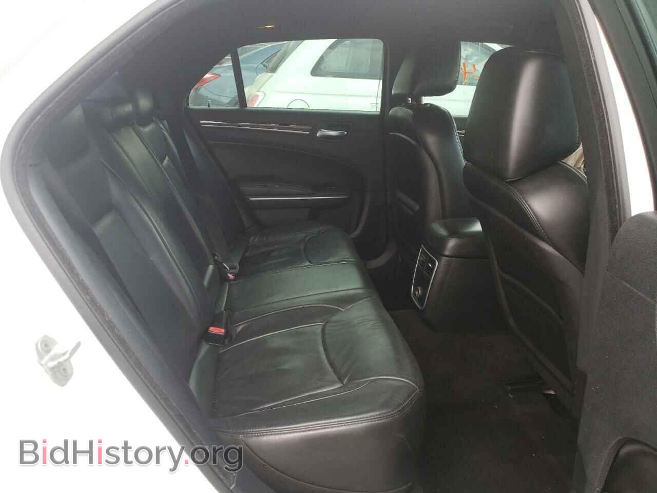 2013 CHRYSLER 300 - VIN: 2C3CCAAG3DH556637 - Фото 6