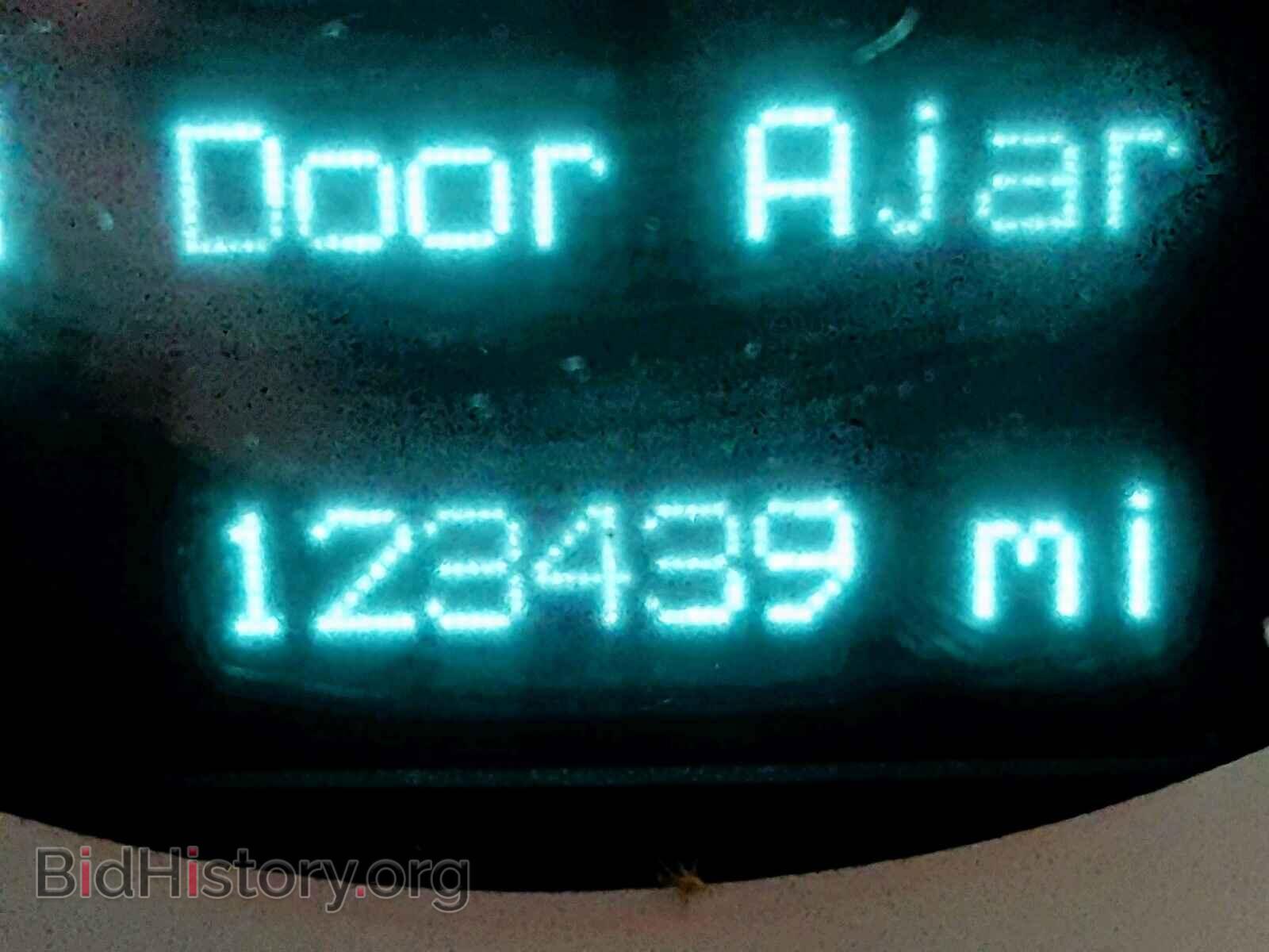 2014 DODGE CHALLENGER - VIN: 2C3CDYAG2EH110776 - Фото 8