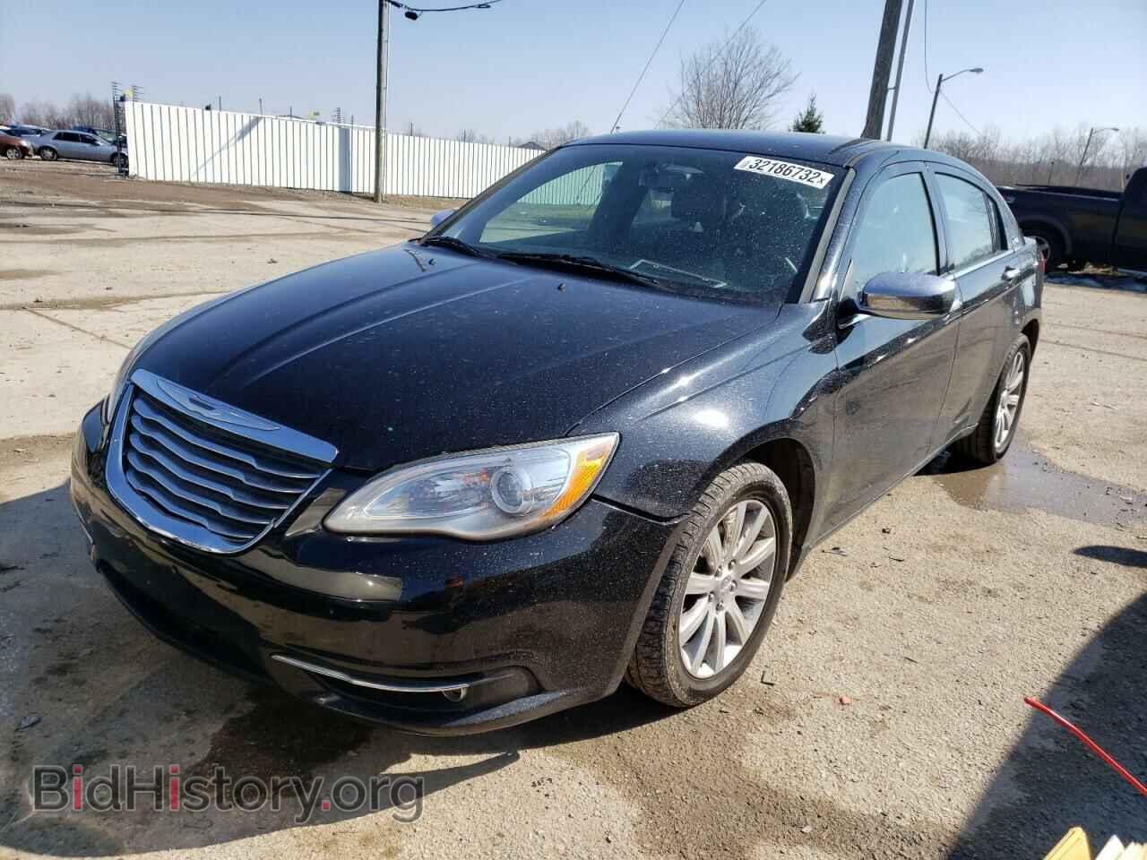 2013 CHRYSLER 200 - VIN: 1C3CCBCG3DN559712 - Photo 2