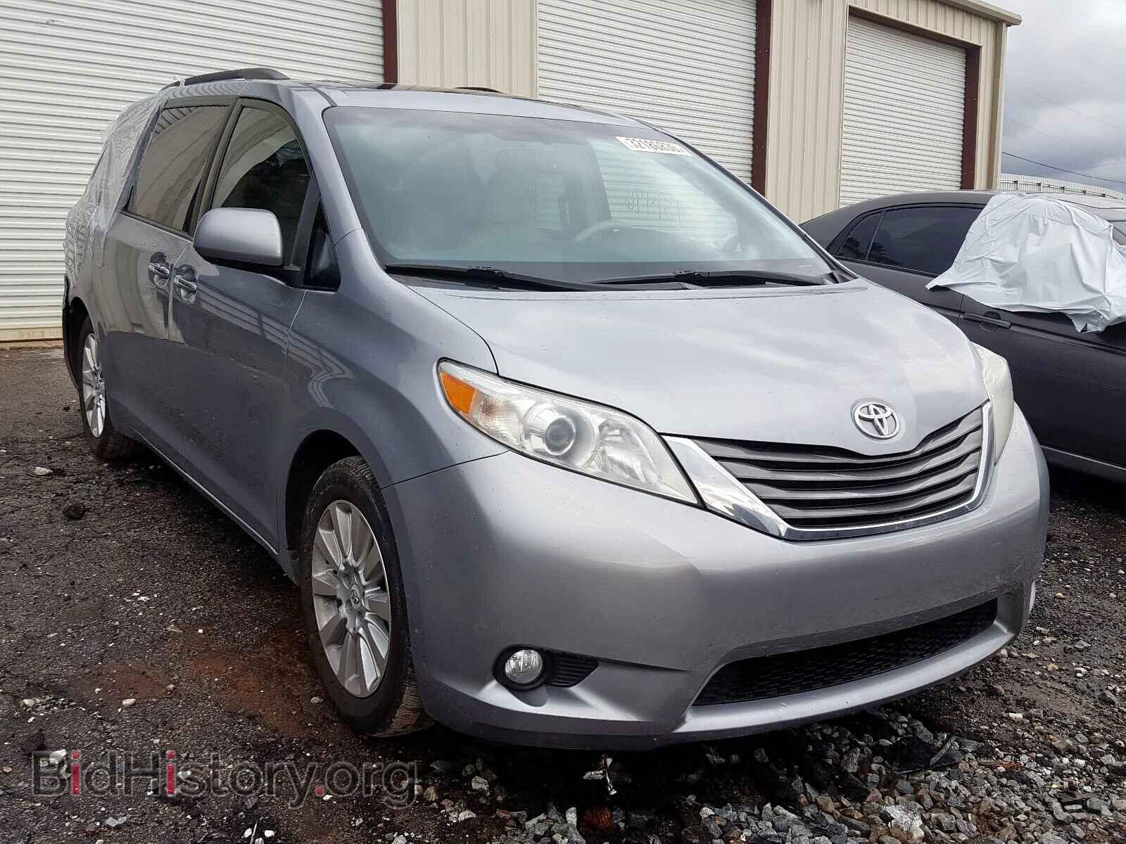 Фотография 5TDDK3DC1BS022963 - TOYOTA SIENNA 2011