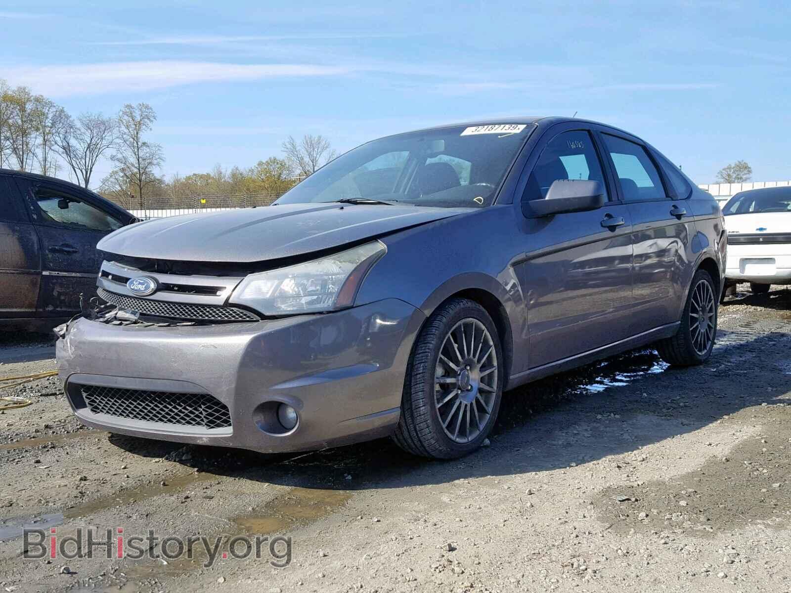 2011 FORD FOCUS - VIN: 1FAHP3GN1BW151565 - Photo 2