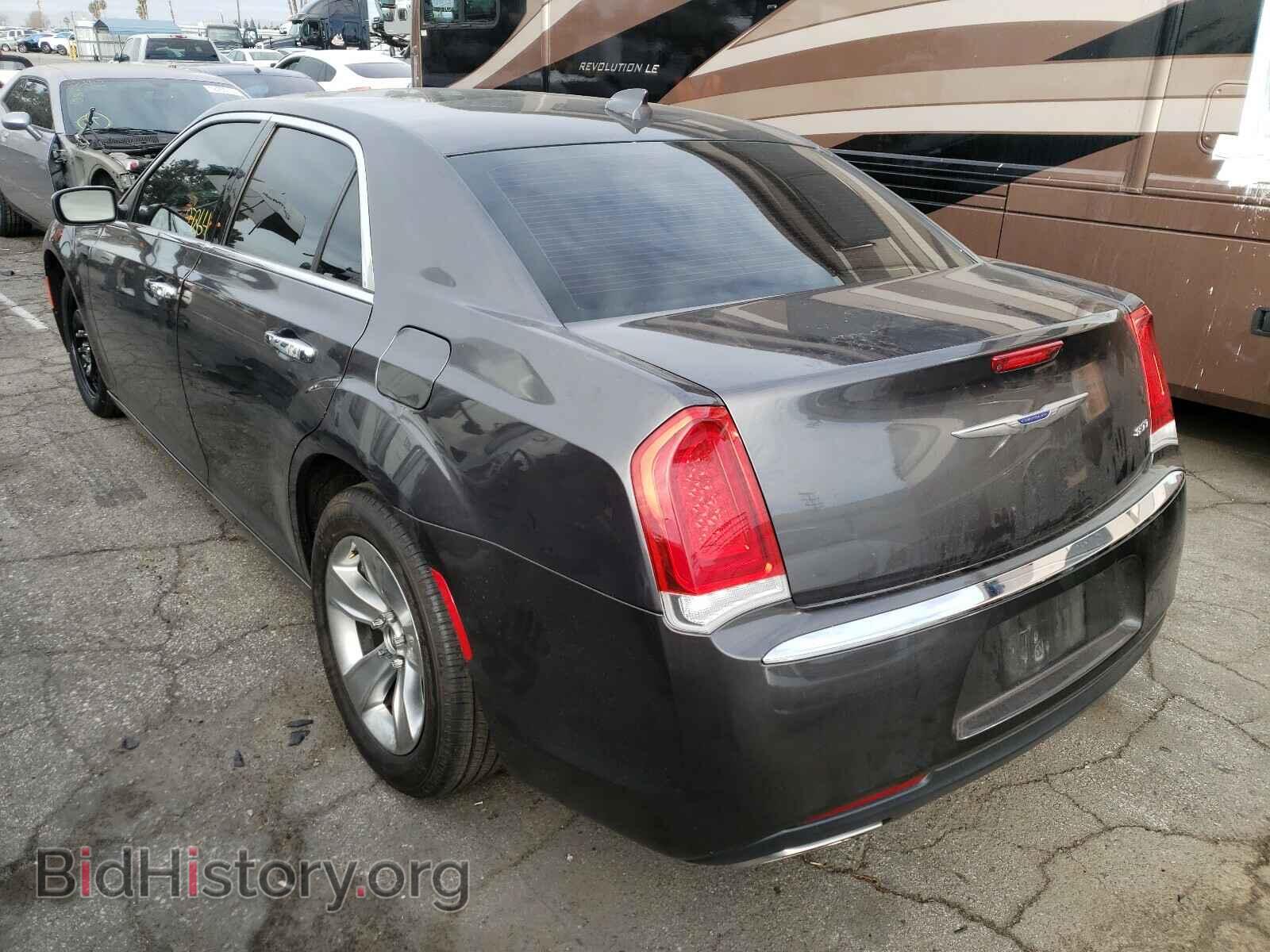 2019 CHRYSLER 300 - VIN: 2C3CCAEG1KH609567 - Фото 3
