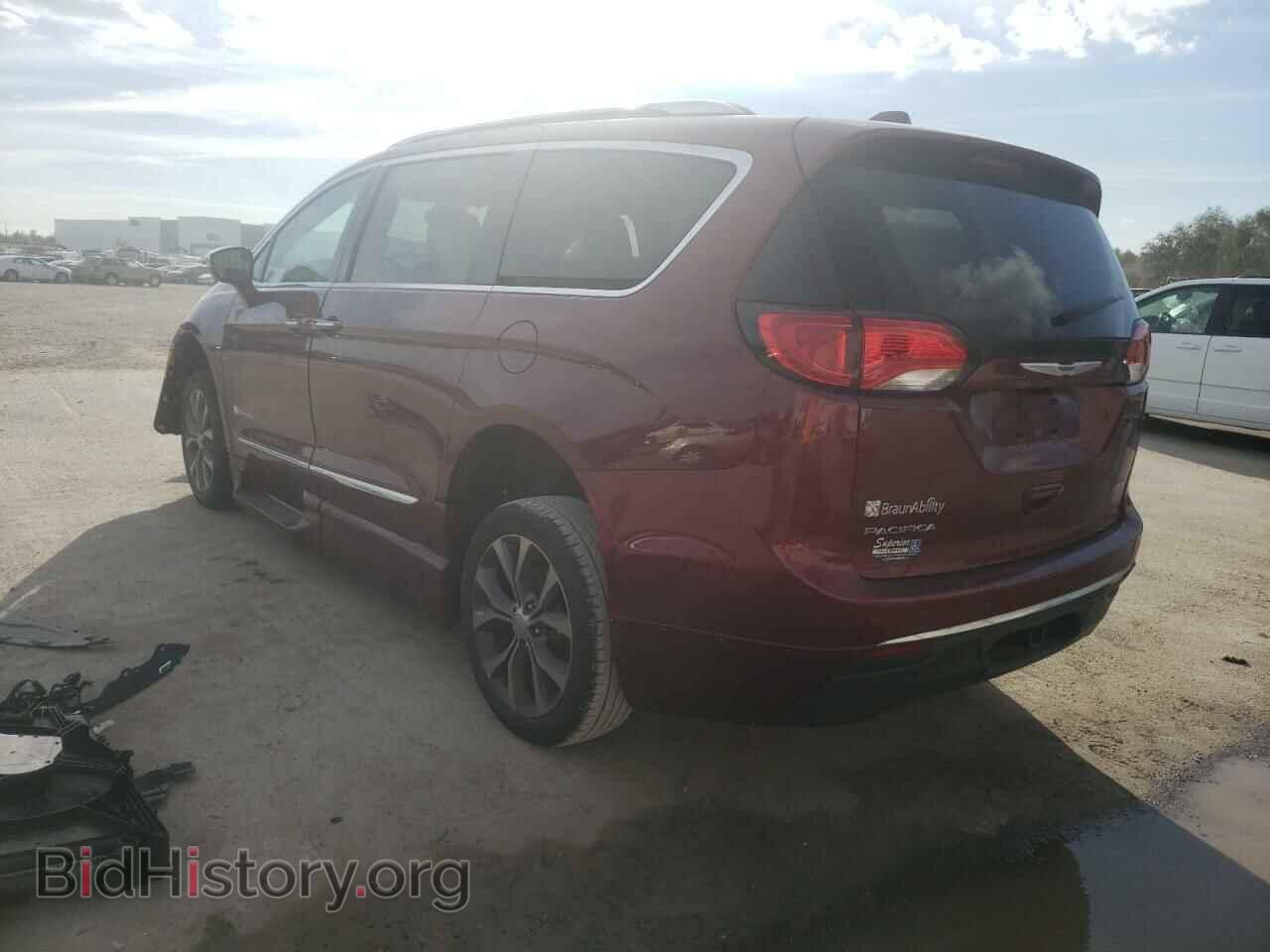 2018 CHRYSLER PACIFICA - VIN: 2C4RC1GG9JR131247 - Фото 3