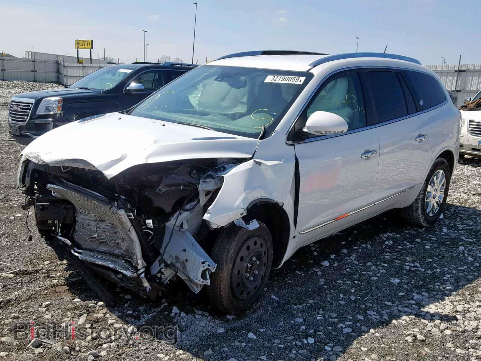 2017 BUICK ENCLAVE - VIN: 5GAKRCKDXHJ319879 - Фото 2