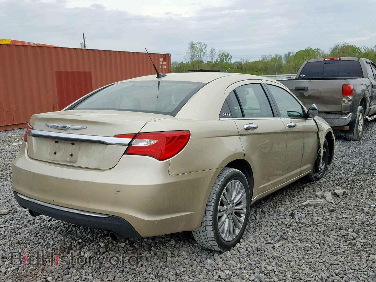 2011 CHRYSLER 200 - VIN: 1C3BC2FG4BN505209 - Фото 4