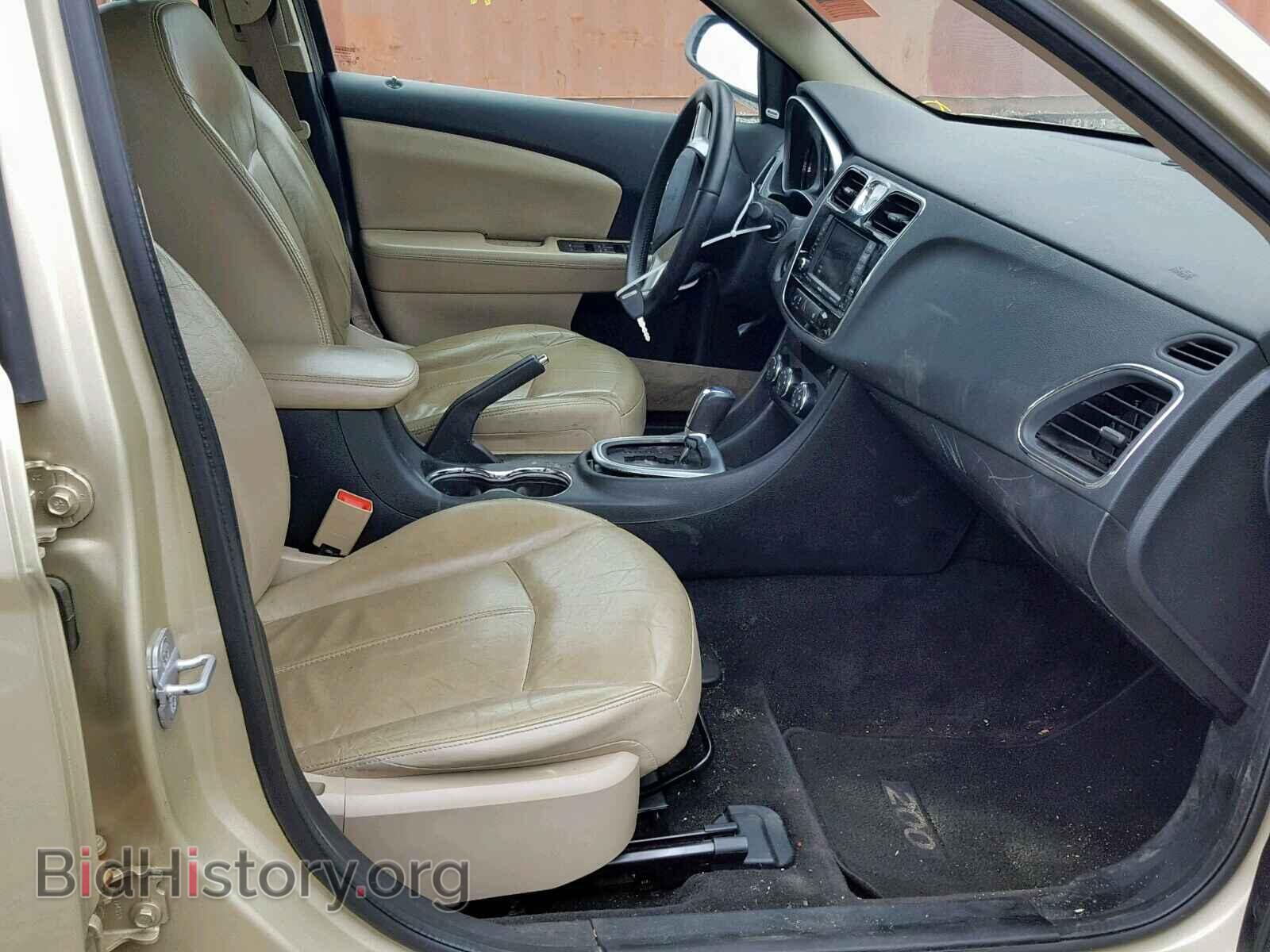 2011 CHRYSLER 200 - VIN: 1C3BC2FG4BN505209 - Фото 5