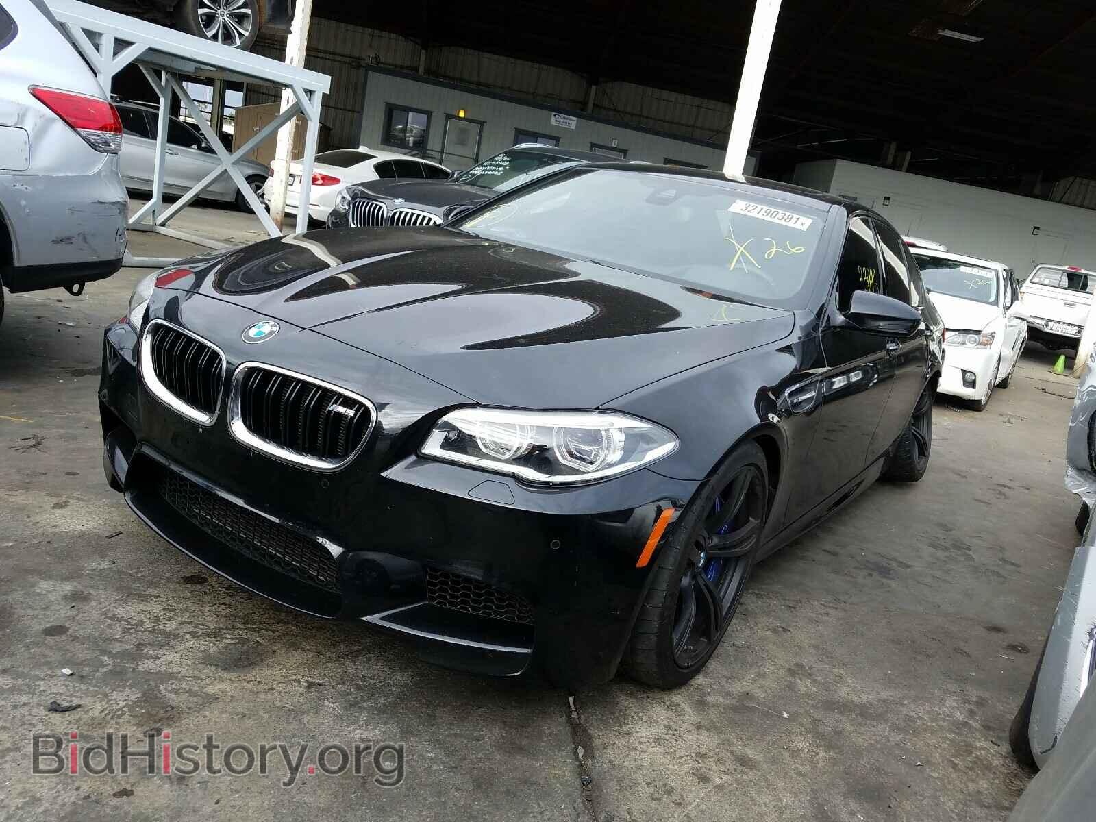 2016 BMW M5 - VIN: WBSFV9C5XGG343108 - Фото 2