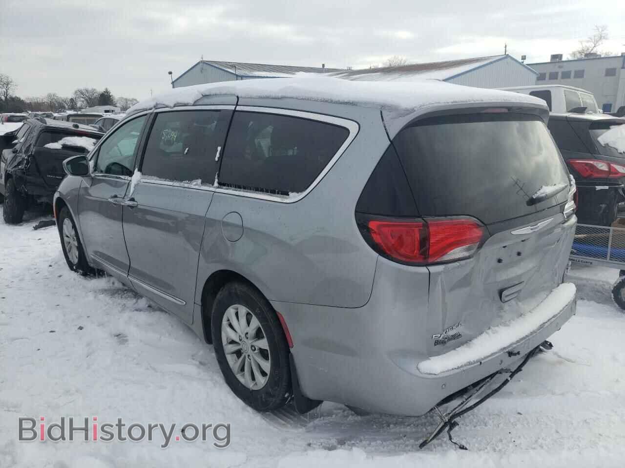 2019 CHRYSLER PACIFICA - VIN: 2C4RC1BGXKR576315 - Фото 3