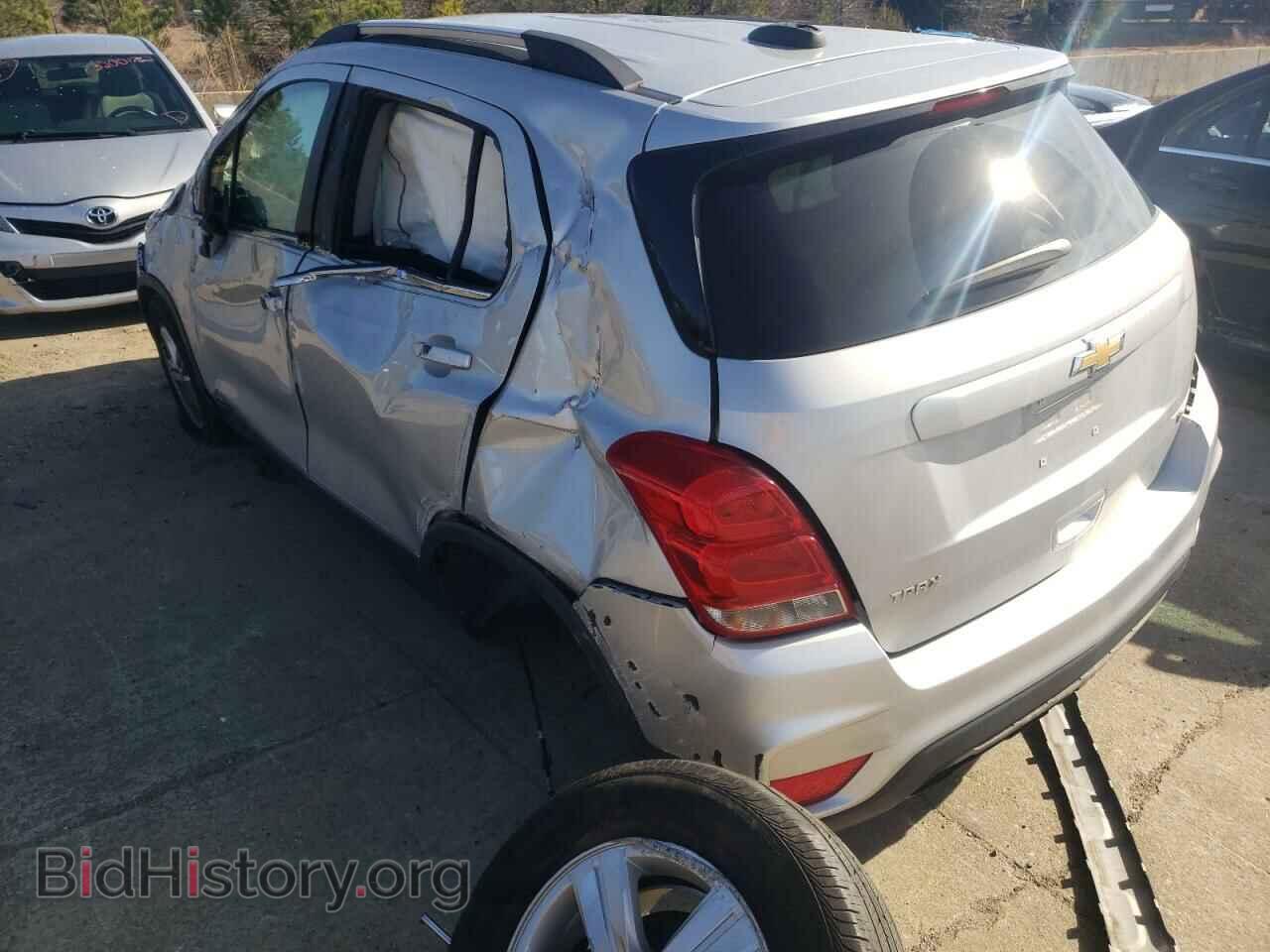 2017 CHEVROLET TRAX - VIN: 3GNCJLSB4HL285043 - Фото 3