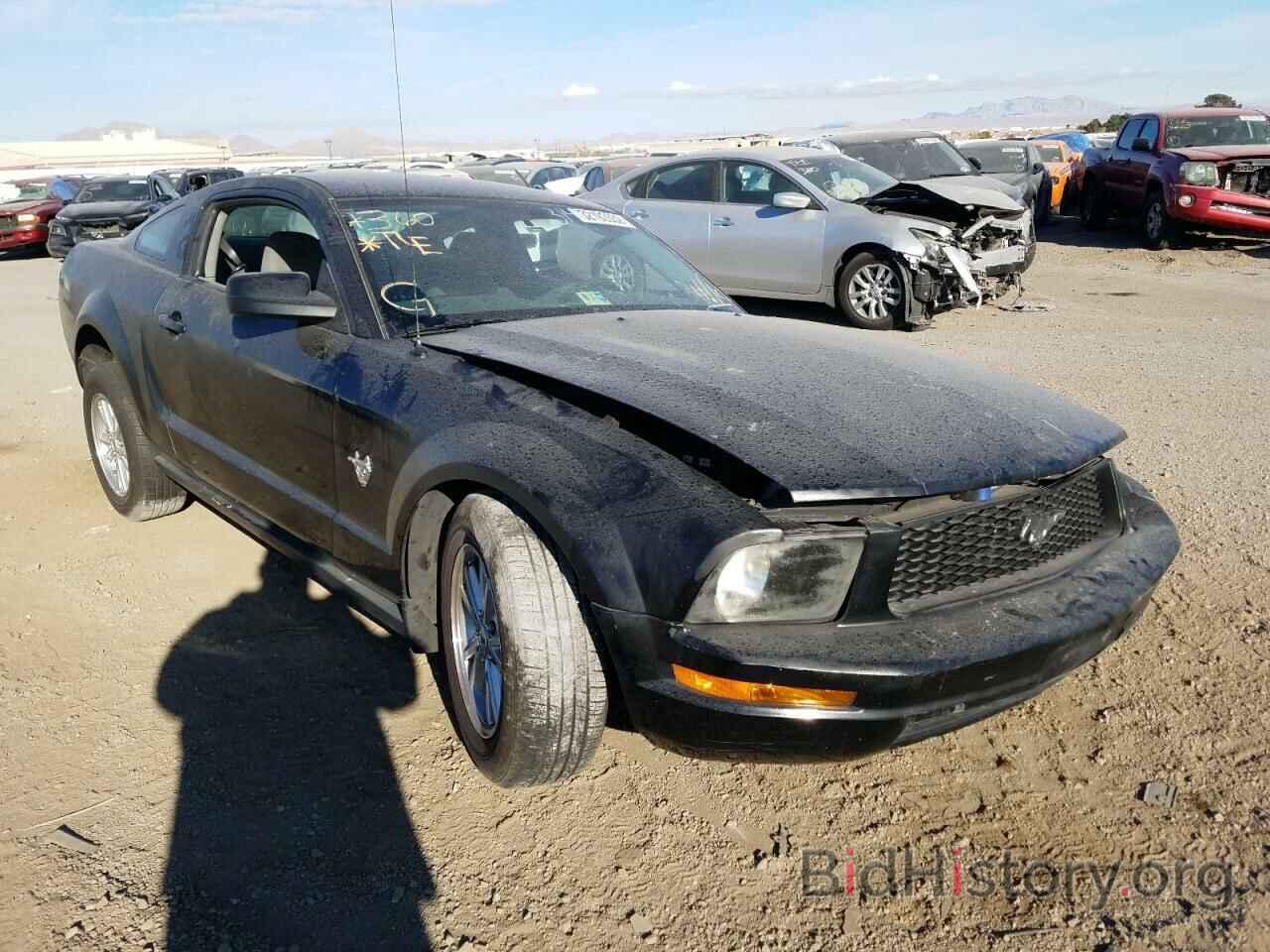 Photo 1ZVHT80N895104107 - FORD MUSTANG 2009
