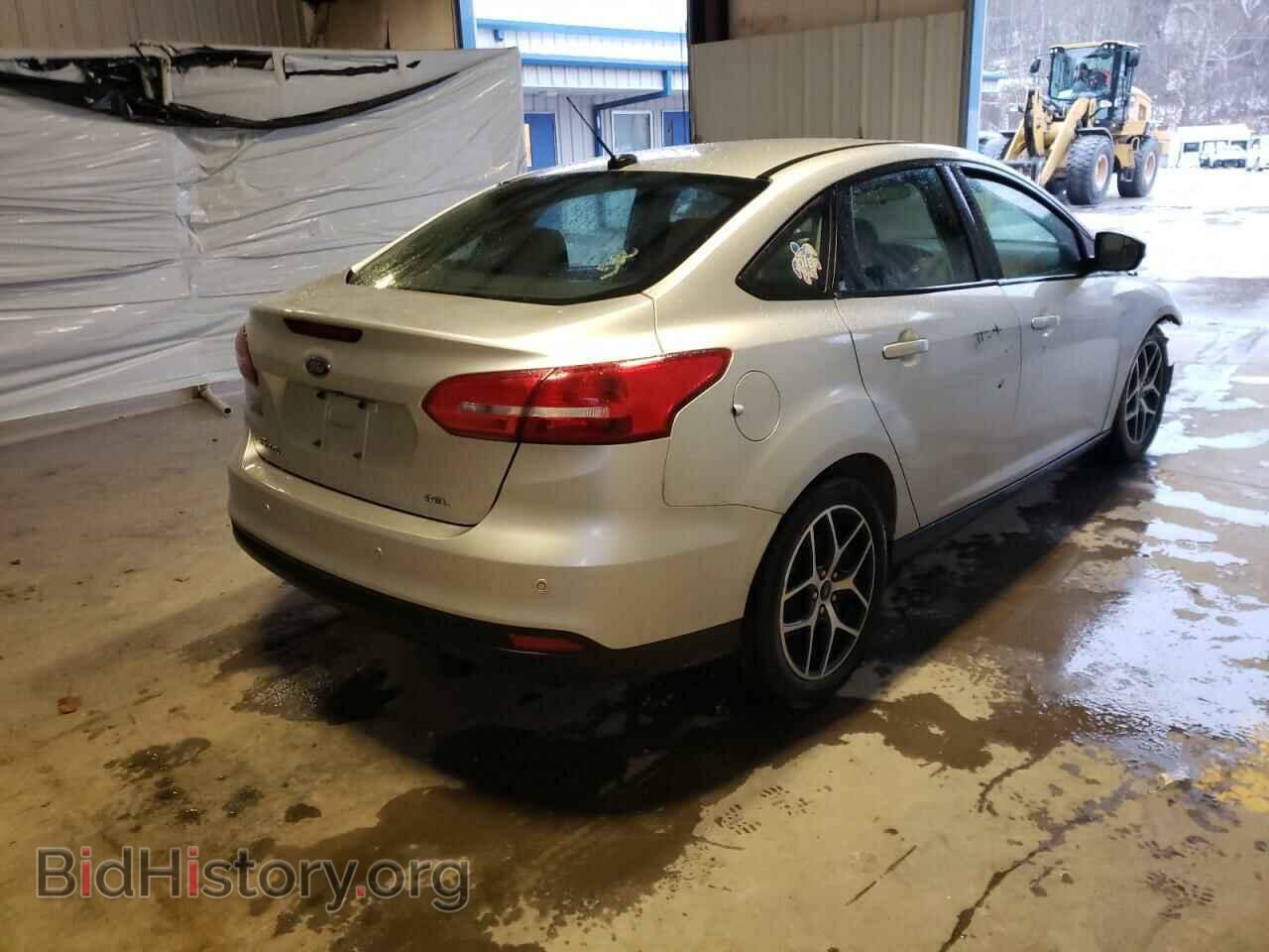 2017 FORD FOCUS - VIN: 1FADP3H2XHL302948 - Фото 4