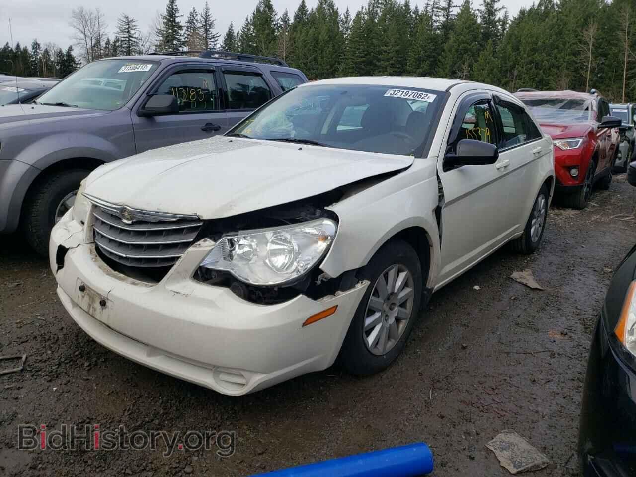 2010 CHRYSLER SEBRING - VIN: 1C3CC4FBXAN208447 - Фото 2