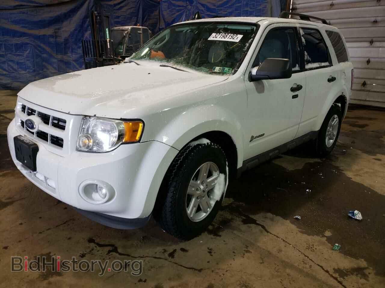 2011 FORD ESCAPE - VIN: 1FMCU5K37BKB48820 - Фото 2