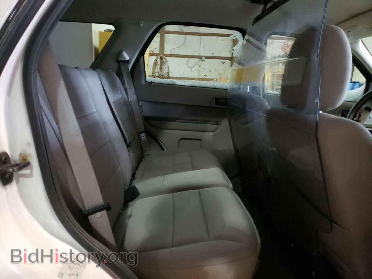 2011 FORD ESCAPE - VIN: 1FMCU5K37BKB48820 - Фото 6
