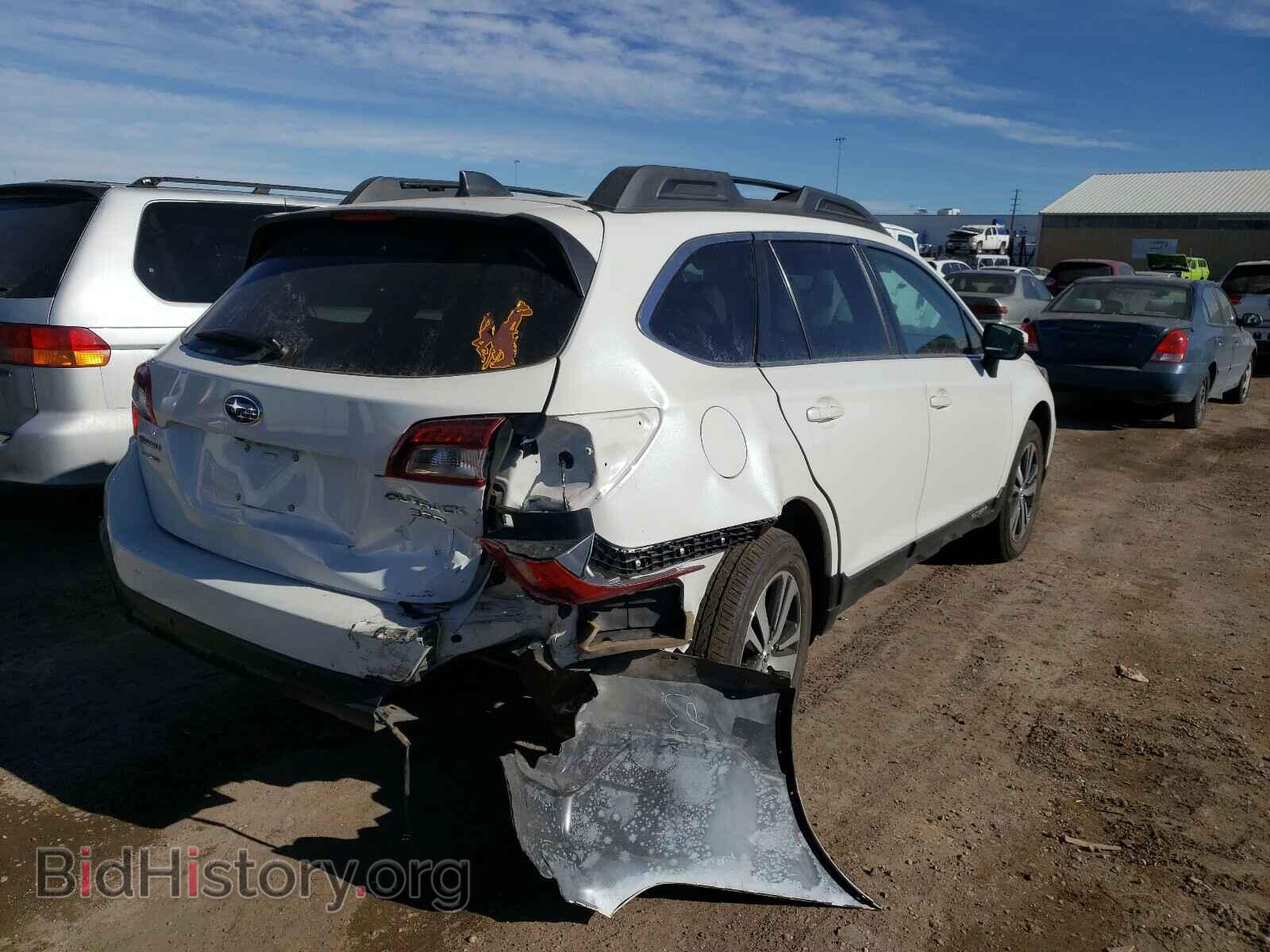 2018 SUBARU OUTBACK - VIN: 4S4BSENC9J3216363 - Фото 4