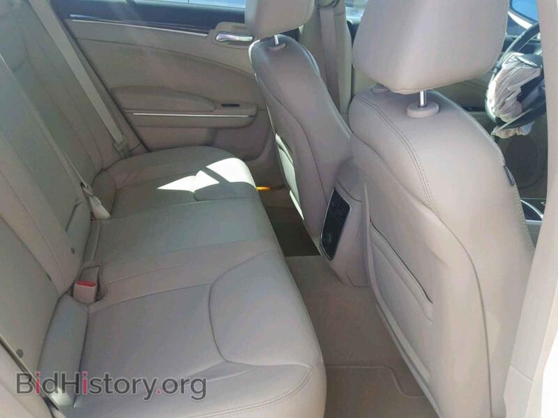 2014 Chrysler 300 (VIN 2C3CCAAG2EH202996) — фото 6 из 10