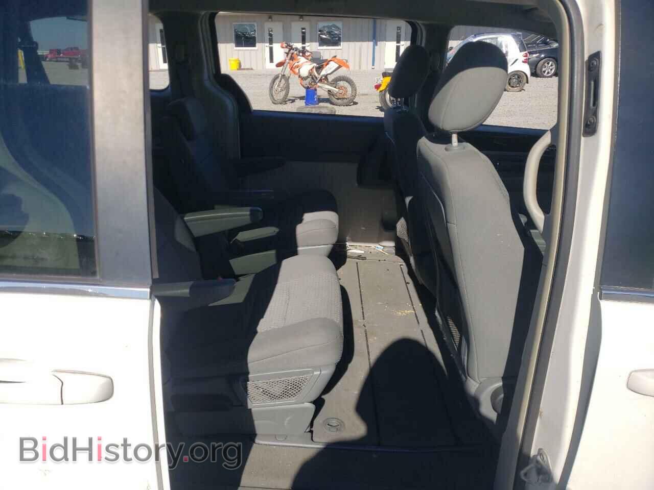 2009 CHRYSLER MINIVAN - VIN: 2A8HR54149R657789 - Фото 6