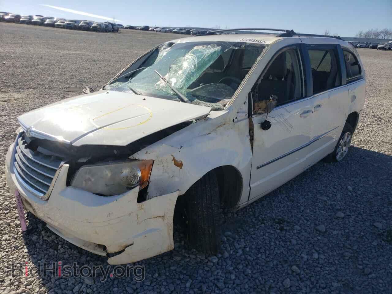 2009 CHRYSLER MINIVAN - VIN: 2A8HR54149R657789 - Фото 9