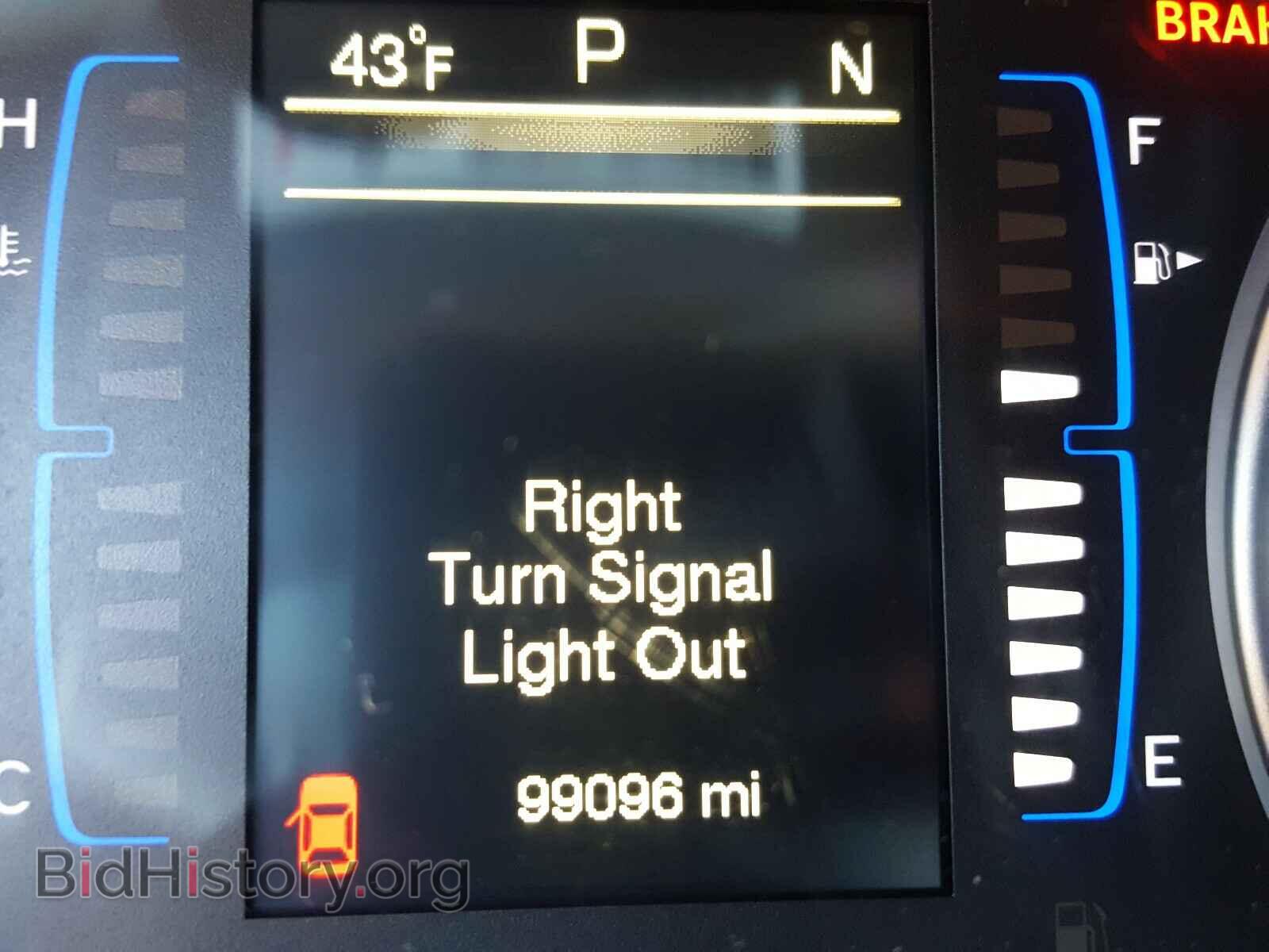 2017 CHRYSLER 200 - VIN: 1C3CCCAB7HN502979 - Фото 8