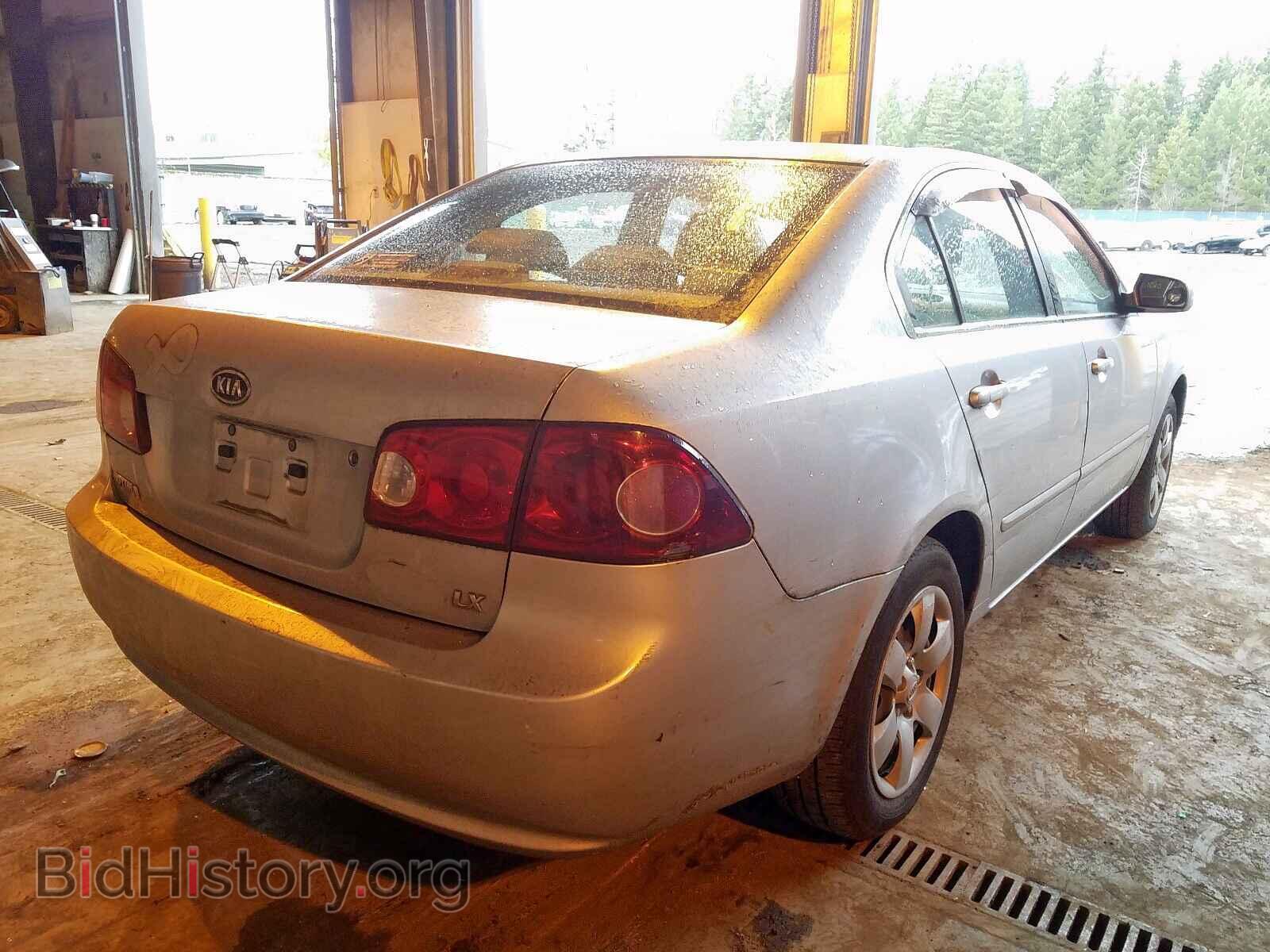 2006 KIA OPTIMA - VIN: KNAGE123665068308 - Фото 4