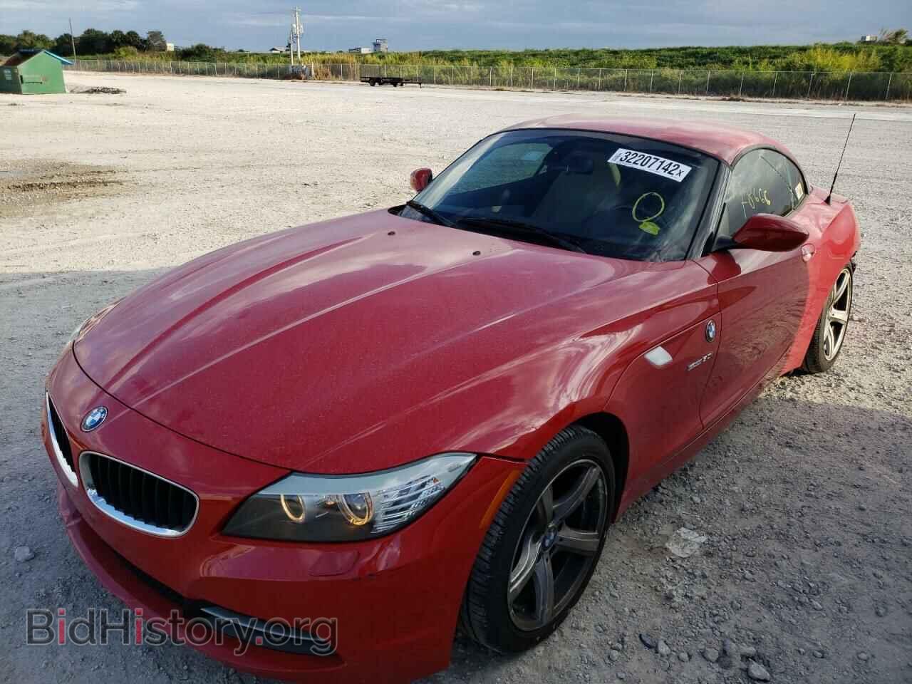 2011 BMW Z4 - VIN: WBALM5C52BE377714 - Фото 2