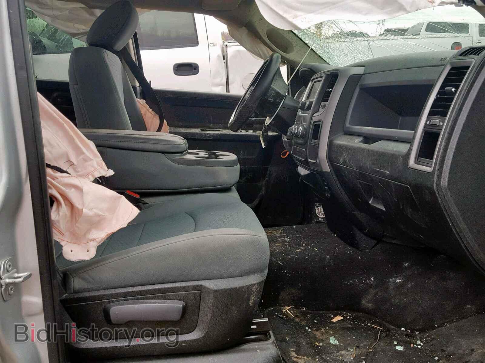2018 RAM 1500 ST - VIN: 1C6RR6FT9JS211180 - Фото 5