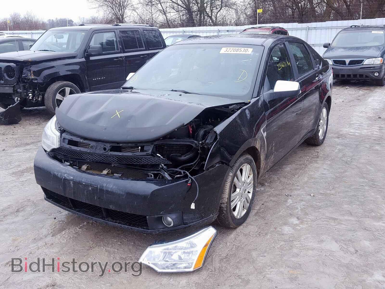 2009 FORD FOCUS - VIN: 1FAHP37N69W215402 - Фото 2