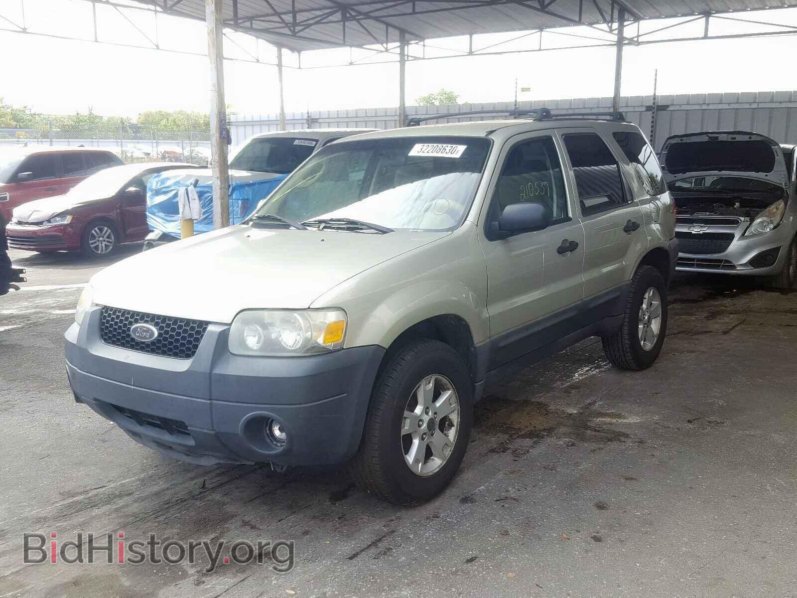 2005 FORD ESCAPE - VIN: 1FMYU93175KC43151 - Фото 2
