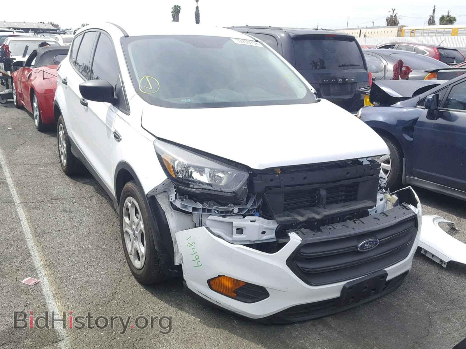 Photo 1FMCU0F73JUA37135 - FORD ESCAPE S 2018